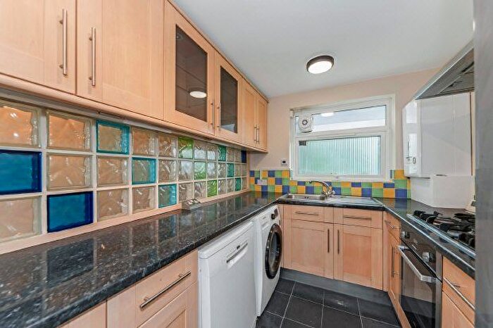 Studio To Rent In Mowbray Court, Mowbray Road, SE19