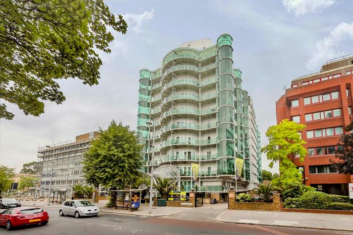 2 Bedroom Flat To Rent In Uxbridge Road, London, W5
