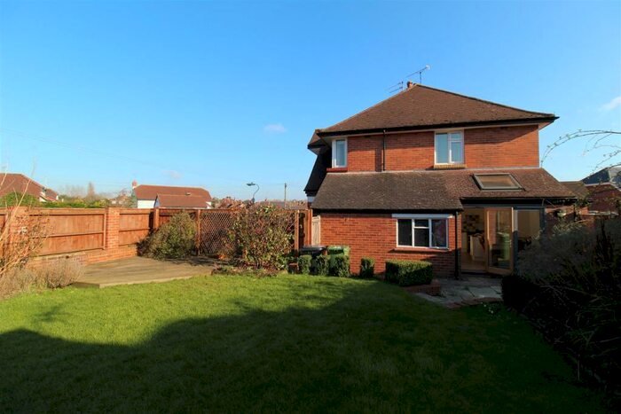 3 Bedroom Semi-Detached House To Rent In Woolsery Avenue, Exeter, EX4