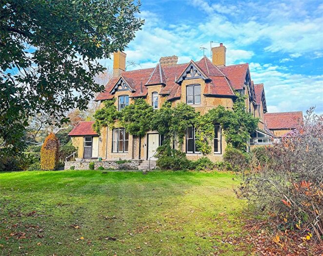 3 Bedroom Detached House For Sale In Burford Lodge, Burford Lea, Elstead, GU8