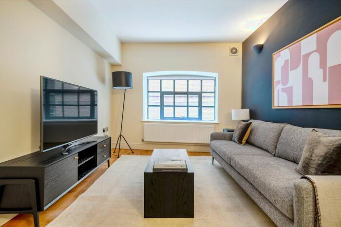 2 Bedroom Flat To Rent In Covent Garden, London, WC2H