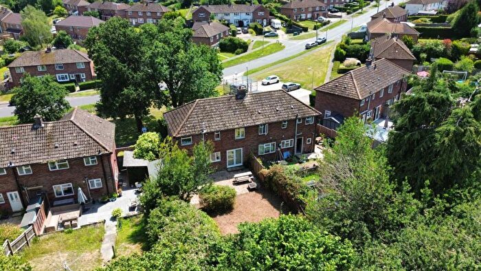 3 Bedroom Semi-Detached House For Sale In Middle Close, Newbury, Berkshire, RG14