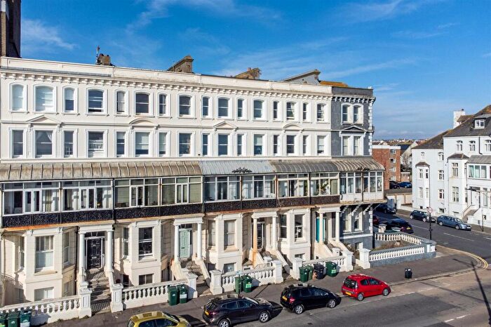 1 Bedroom Flat For Sale In Kingsway, Hove, BN3