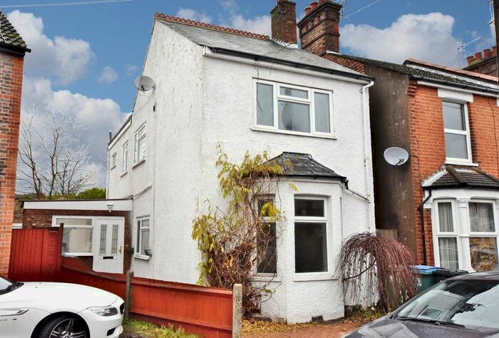 4 Bedroom Detached House To Rent In Sandringham Road, Watford, WD24
