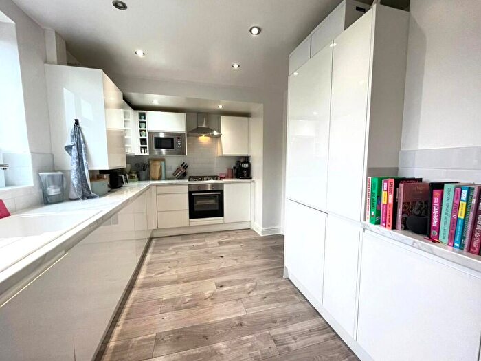 3 Bedroom Terraced House To Rent In Padworth Walk, Manchester, Greater Manchester, M23