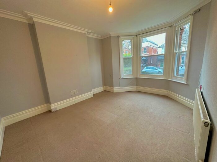 2 Bedroom Flat To Rent In St Johns Church Road, Folkestone, CT19