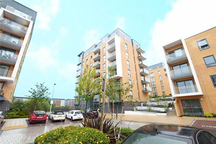 1 Bedroom Apartment To Rent In Skylark House, Drake Way, Reading, Berkshire, RG2