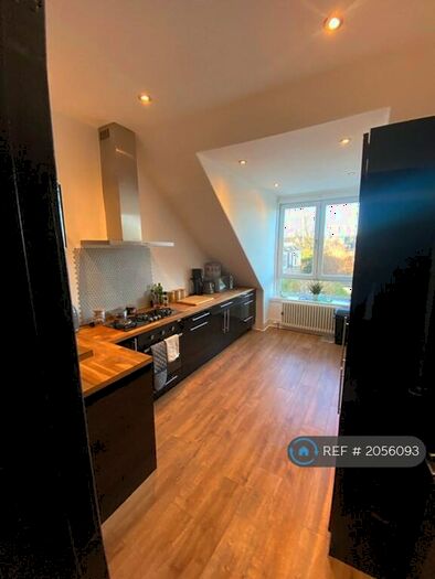 3 Bedroom Flat To Rent In Elmfield Avenue, Aberdeen, AB24