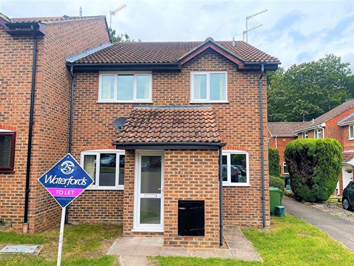 2 Bedroom End Of Terrace House To Rent In Webb Close, Bagshot, GU19