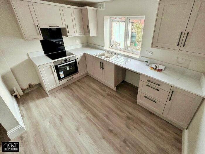 2 Bedroom Flat To Rent In Dudley Road, Dudley, DY3