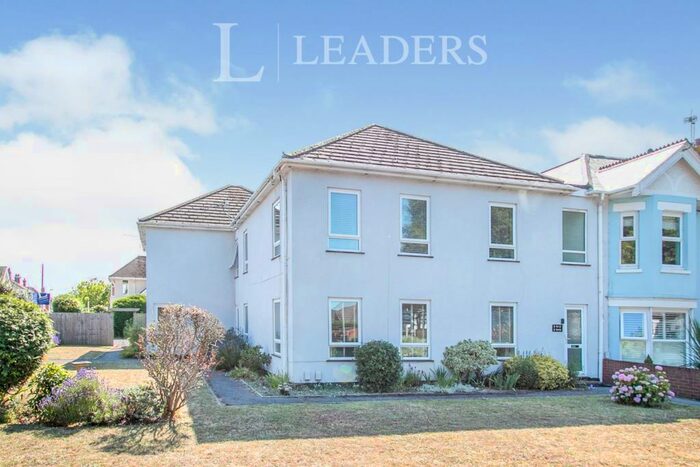 2 Bedroom Flat To Rent In Christchurch, BH23