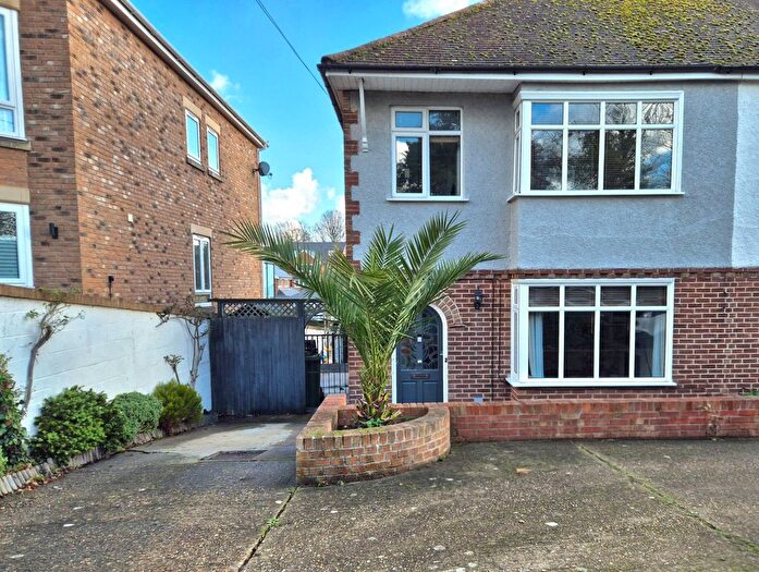 3 Bedroom Semi Detached House For Sale In Pegwell Road, Ramsgate, CT11