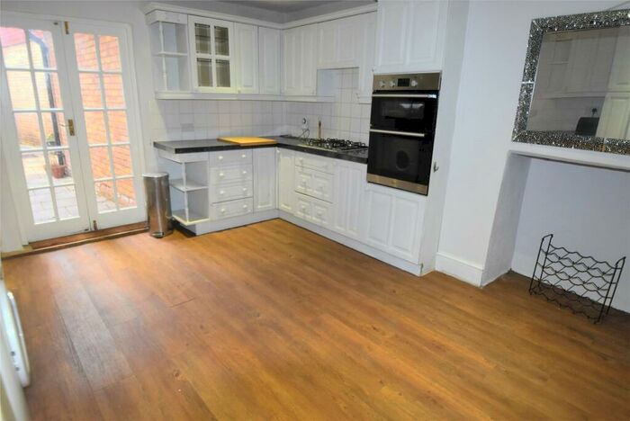 4 Bedroom Terraced House To Rent In High Street, Eton, Windsor, Berkshire, SL4
