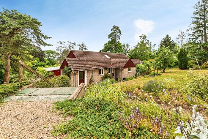 4 Bedroom Detached Bungalow To Rent In Thirtover, Cold Ash, RG18