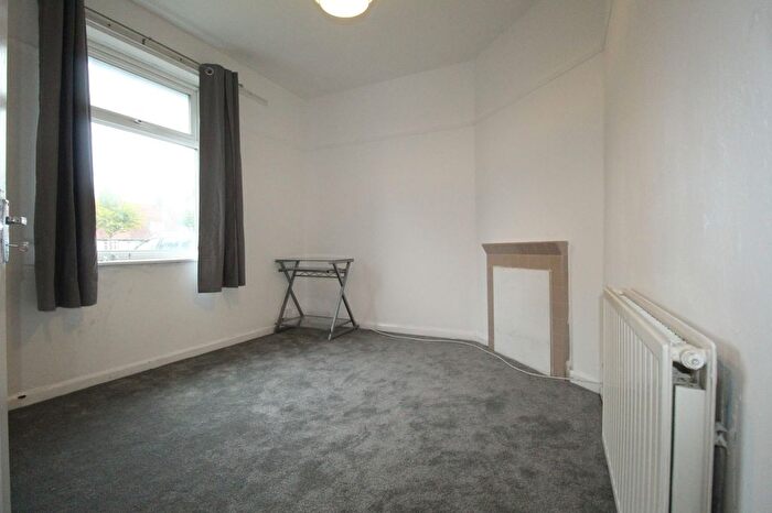 3 Bedroom Terraced House To Rent In Valence Avenue, Dagenham, Essex, RM8