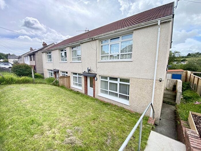 2 Bedroom Flat For Sale In Rhyddwen Road, Craig-Cefn-Parc, Swansea, City And County Of Swansea., SA6