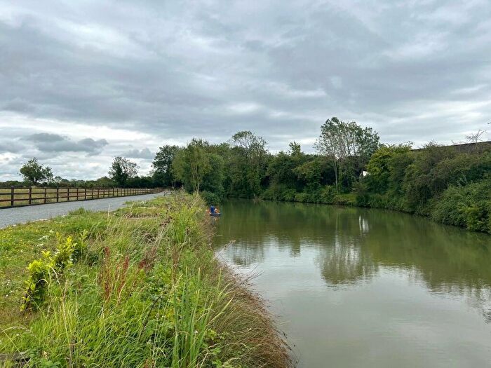 Farm Land For Sale In White Cross Lane, Burton Pedwardine, Sleaford, Lincolnshire, NG34