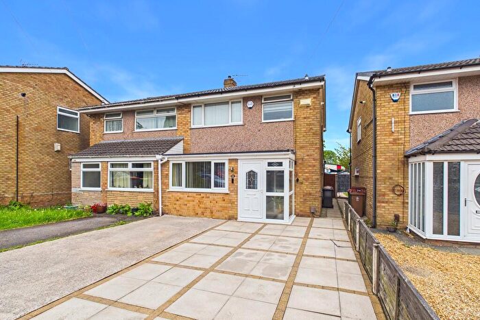 3 Bedroom Semi-Detached House For Sale In Broadwood Drive, Fulwood, PR2