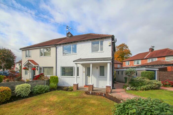 3 Bedroom Semi-Detached House To Rent In Westover Road, Urmston, Manchester, M41