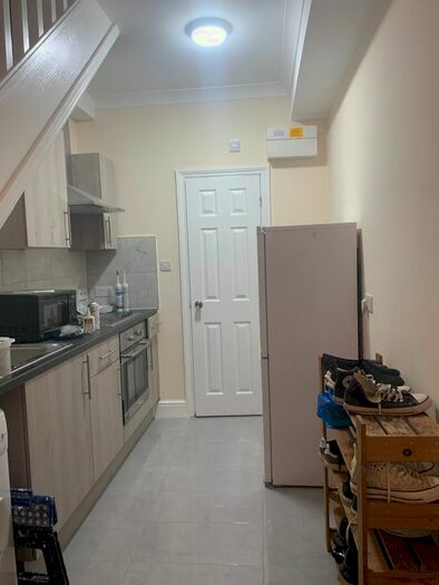 Studio To Rent In Loxford Lane, Ilford, IG1