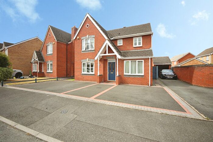4 Bedroom Detached House For Sale In Alder Avenue, Kidderminster, DY10