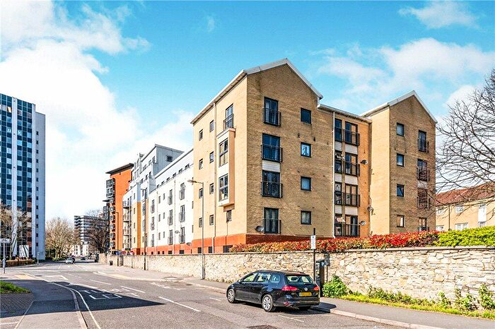 2 Bedroom Apartment For Sale In White Star Place, Southampton, Hampshire, SO14