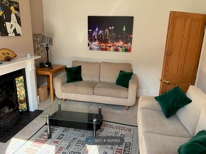 5 Bedroom Terraced House To Rent In Monks Road, Exeter, EX4