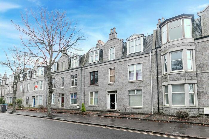 2 Bedroom Flat To Rent In Union Grove, Tfr, Aberdeen, AB10