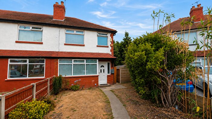 3 Bedroom Semi-Detached House To Rent In Oakwood Drive, Southport, PR8