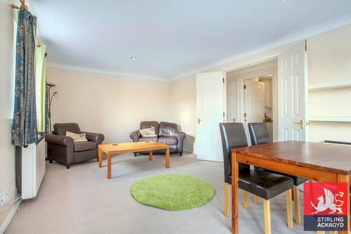 2 Bedroom Flat To Rent In Campania Building, Jardine Road, London, E1W