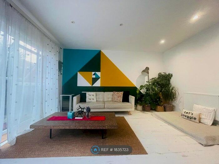 2 Bedroom Terraced House To Rent In Dowletts Road, Chadwell Heath, RM8