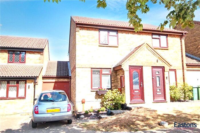 2 Bedroom Semi-Detached House For Sale In Tulyar Close, Tadworth, KT20