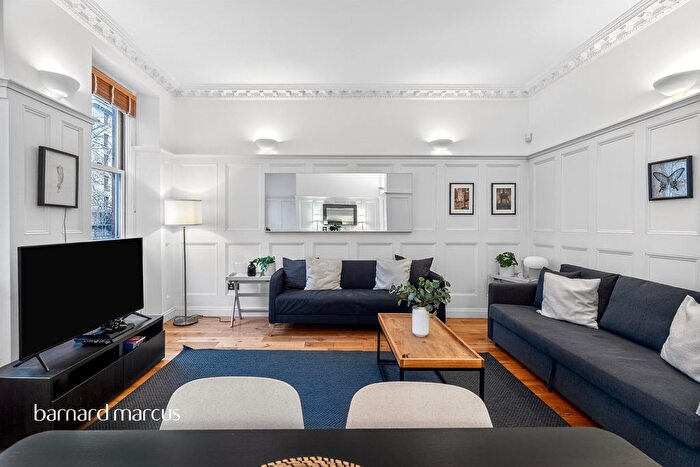 2 Bedroom Flat For Sale In Strand, London, WC2R