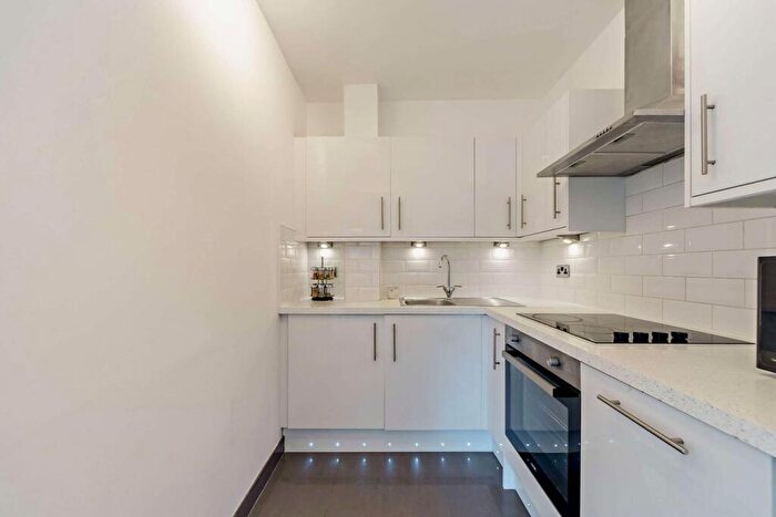 2 Bedroom Flat For Sale In Portpool Lane, London, EC1N - Photo 11