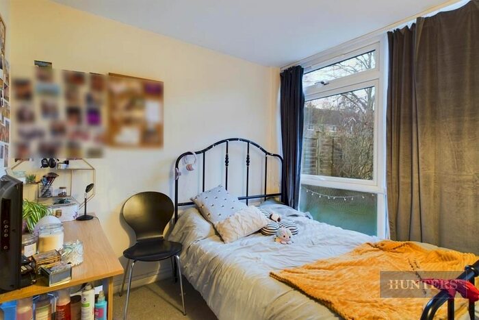 4 Bedroom Terraced House To Rent In Sparkford Close, Winchester, SO22