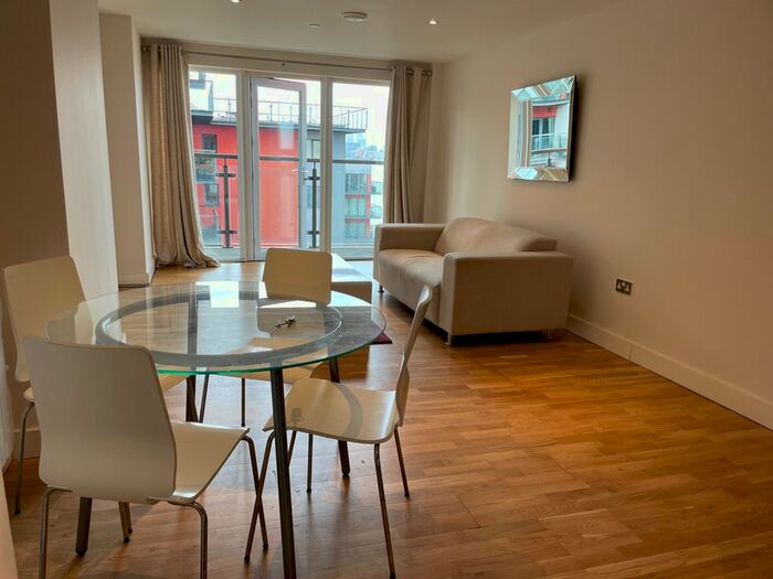 2 Bedroom Flat To Rent In Mizzen Mast Quay, Woolwich Church Road, SE18