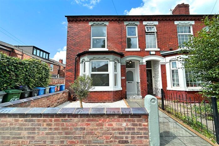 4 Bedroom End Of Terrace House For Sale In Trafalgar Road, Sale, M33