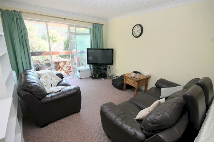 2 Bedroom Flat To Rent In Cairns Court, Norwich, NR4