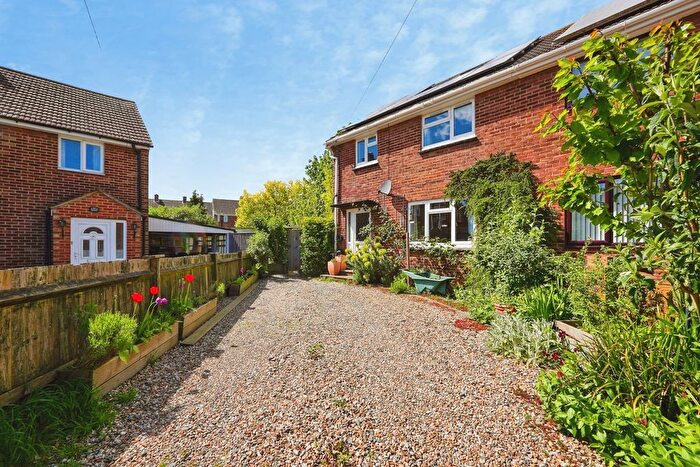 4 Bedroom Semi Detached House For Sale In Milner Close, Dover, Kent, CT15