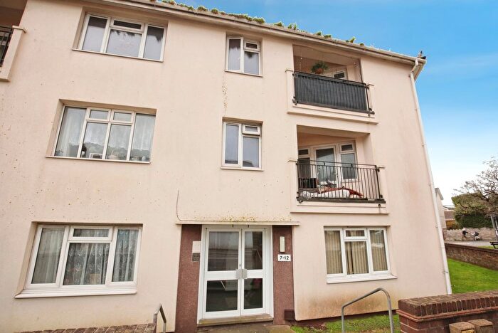 3 Bedroom Flat For Sale In Warbro Road, Torquay, Devon, TQ1