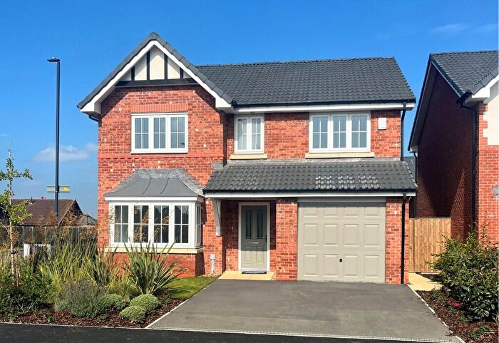 4 Bedroom Detached House For Sale In Teasel Green Off Weeland Road Eggborough, DN14