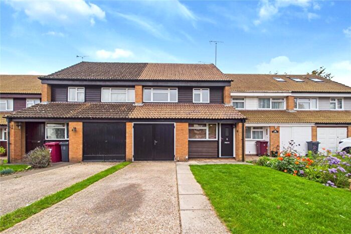 3 Bedroom Terraced House To Rent In Greenacre Mount, Tilehurst, Reading, Berkshire, RG30