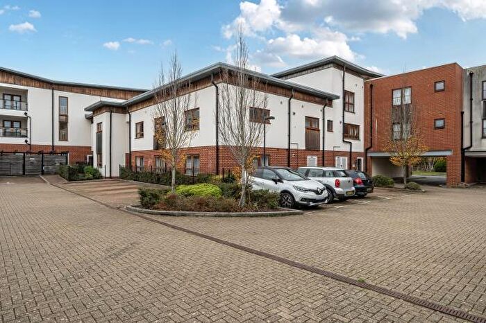 2 Bedroom Apartment For Sale In Park Prewett Road, Basingstoke, Hampshire, RG24