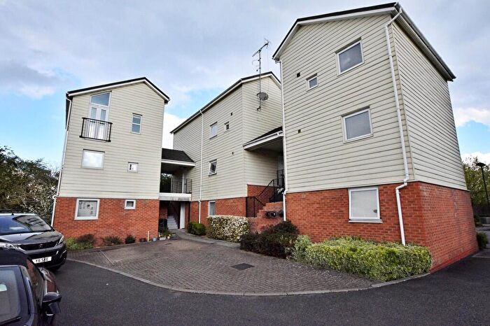 1 Bedroom Flat To Rent In Follager Road, Rugby, CV21