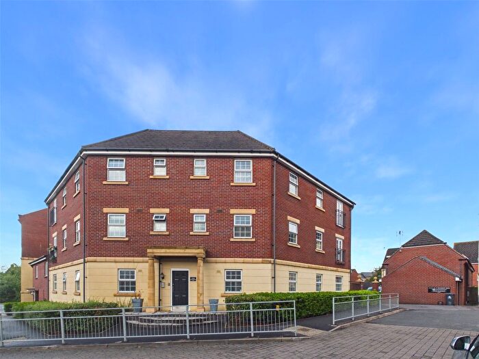 2 Bedroom Flat For Sale In Watermint Drive, Tuffley, Gloucester, Gloucestershire, GL4