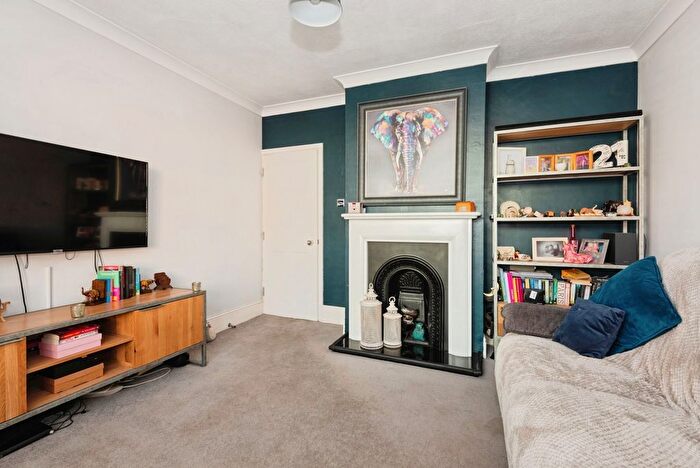 3 Bedroom Semi-Detached House For Sale In Osborne Road, Redhill, Surrey, RH1