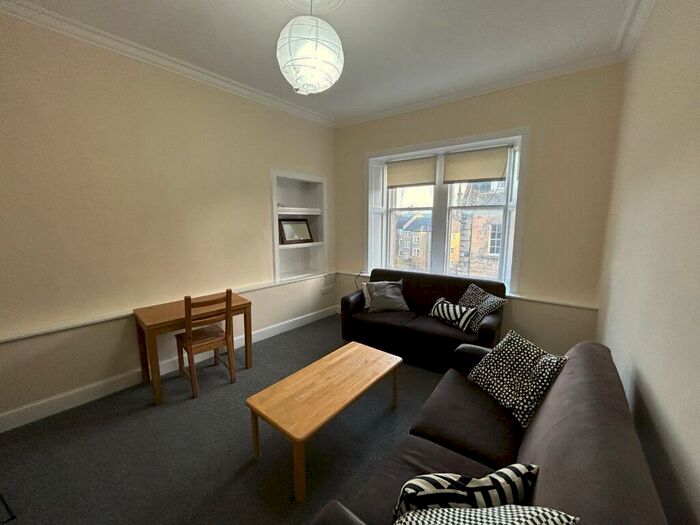 1 Bedroom Flat To Rent In West Nicolson Street, Newington, Edinburgh, EH8