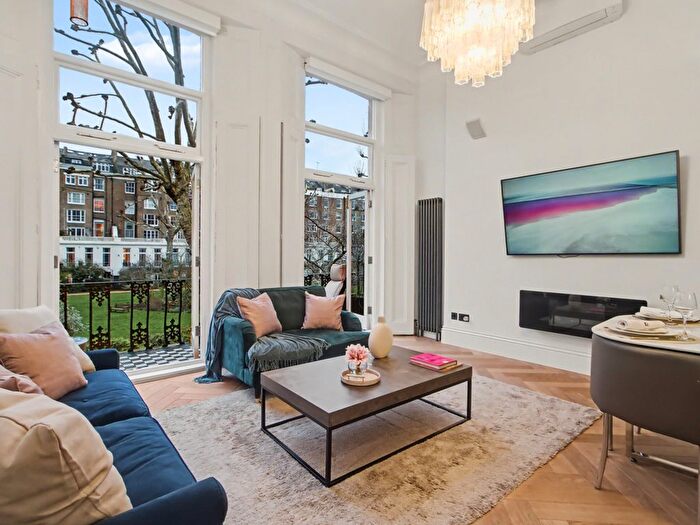 2 Bedroom Flat For Sale In Randolph Crescent, London, W9