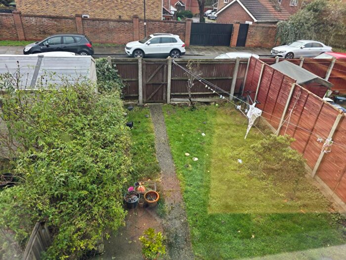 3 Bedroom Terraced House For Sale In Farman Grove, Northolt, UB5