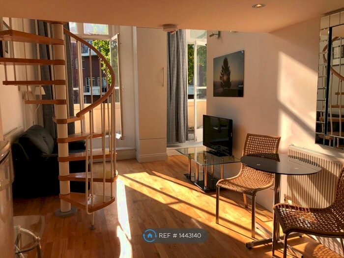 1 Bedroom Flat To Rent In Leinster Gardens, London, W2